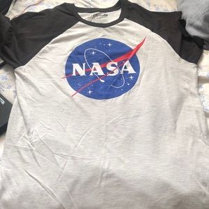 FifthSun brand NASA tshirt Size XL